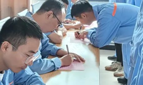 开云官方网页-开云（中国）
管业举行“匠心凝聚、薪火相传”拜师仪式