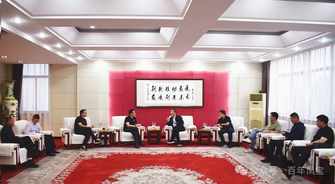 山东日照港集团董事长张江南一行到开云官方网页-开云（中国）
走访调研